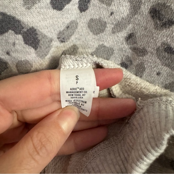 Aerie Gray Leopard Print Sweatshirt - Picture 7 of 8